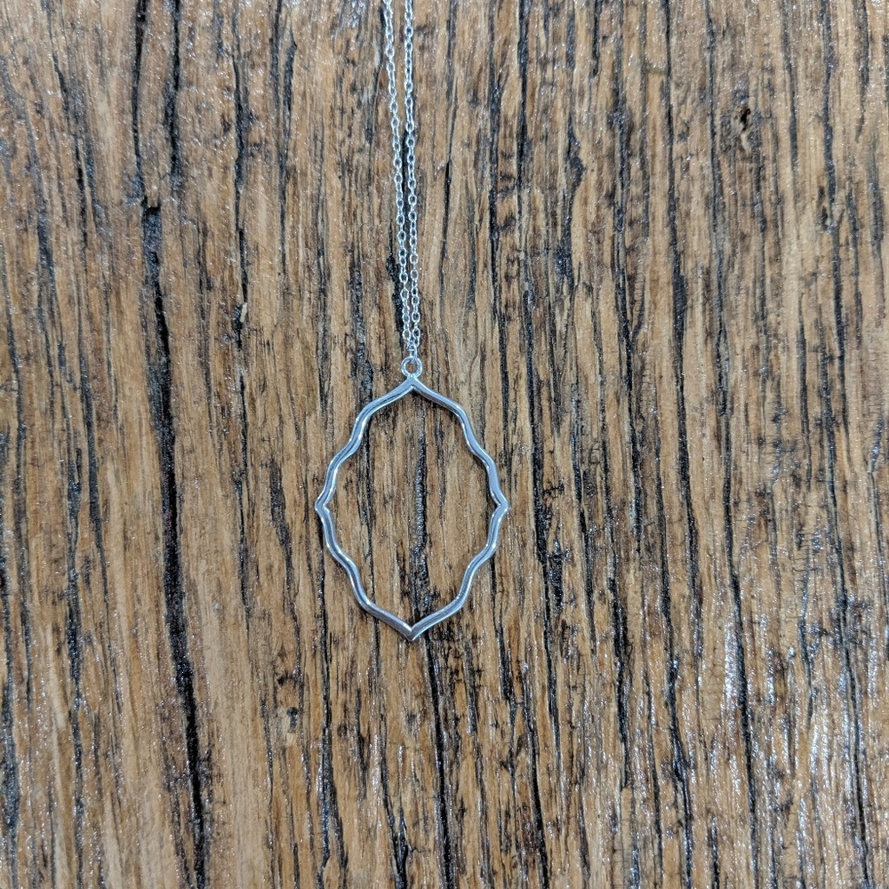 Silver Geometric necklace